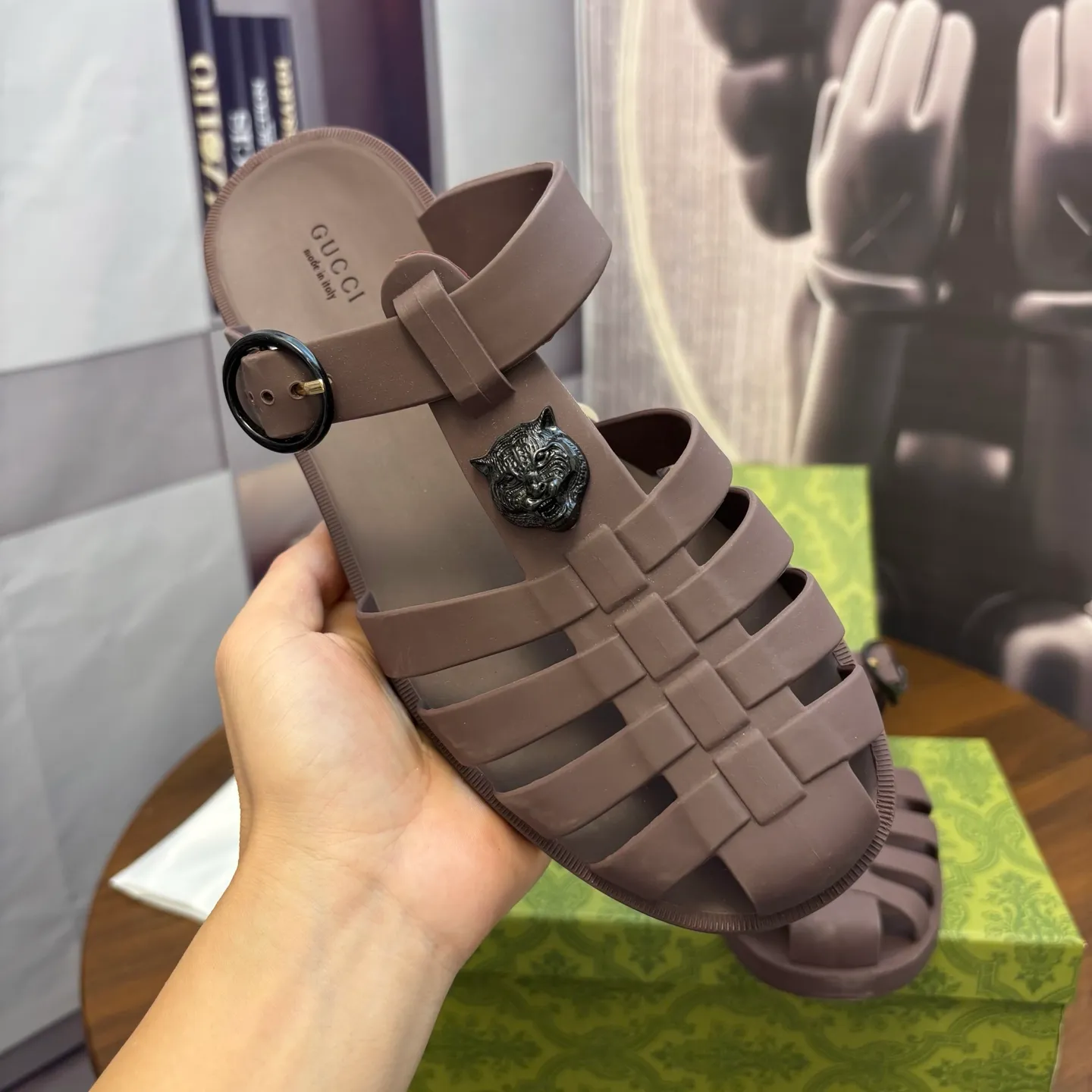 Men's shoes 260💰 [Gucci] Counter quality, top-quality original goods, real photos! Original TPU material, fine workmanship, comfortable; genuine 1:1 replica Size: 38 ~ 46